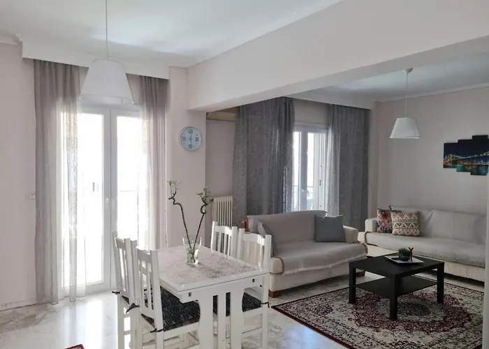 Anthi\'S Luxury Home
